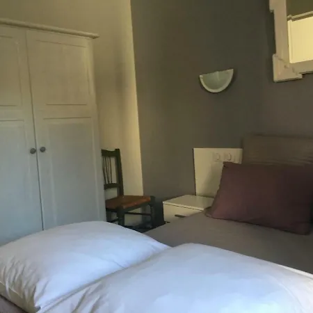 Maxime 4 Pieces Apartment *